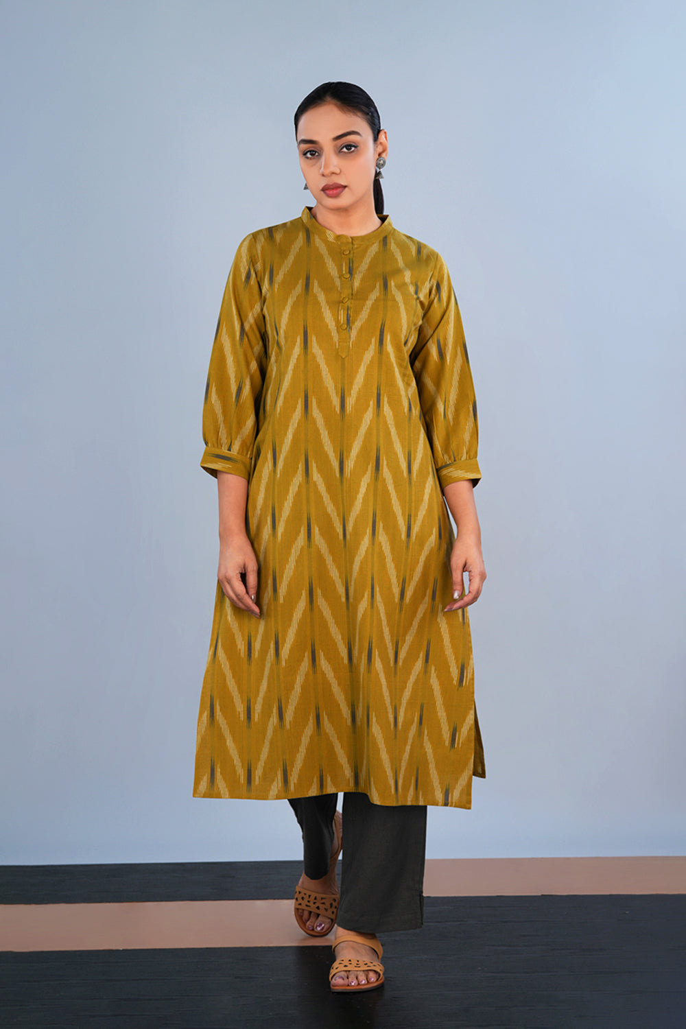 Image of Olive green Cotton Pochampally Ikat Kurta
